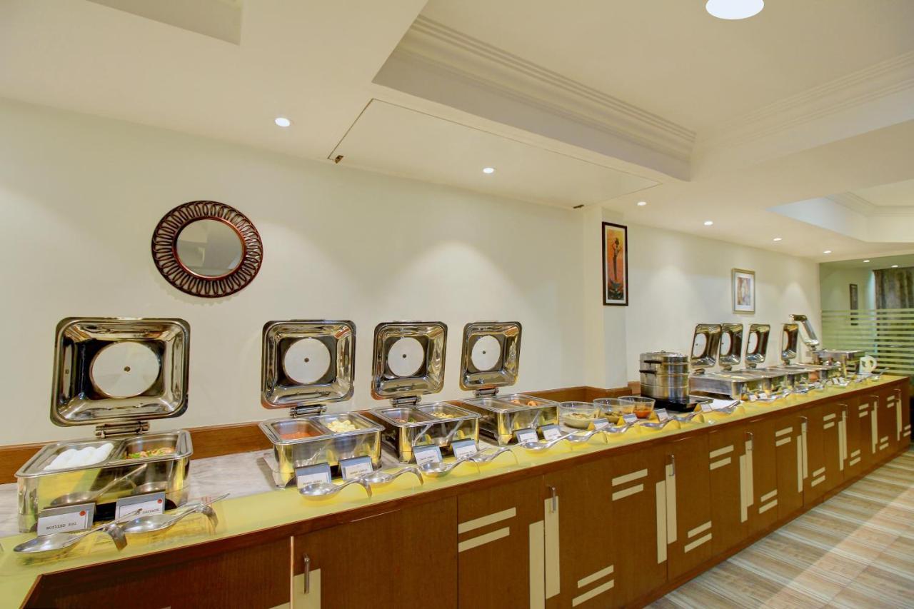 Hotel Monarch Brigade Road à Bangalore Extérieur photo