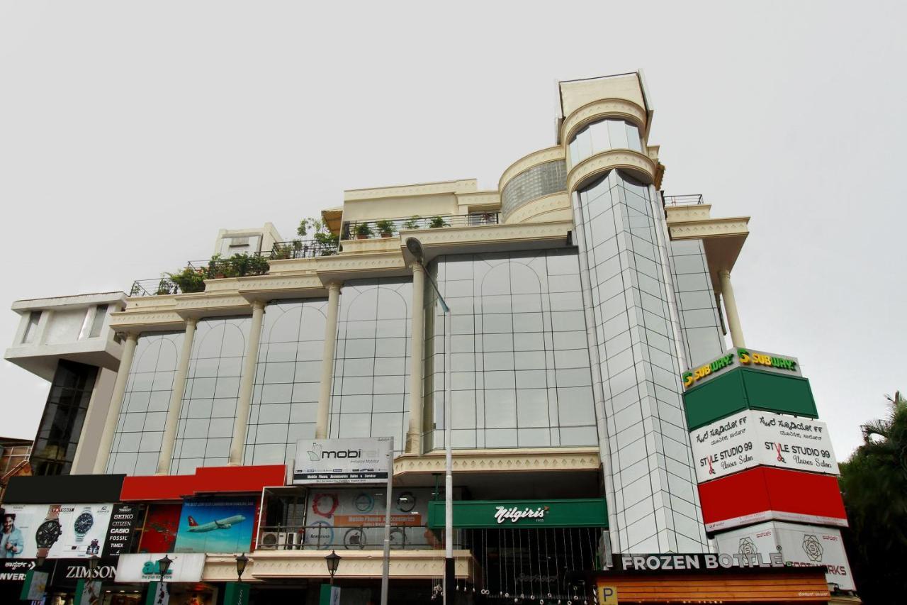Hotel Monarch Brigade Road à Bangalore Extérieur photo