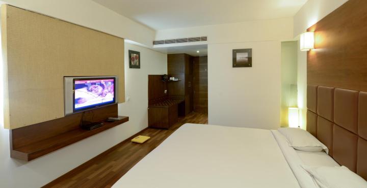 Hotel Monarch Brigade Road à Bangalore Extérieur photo