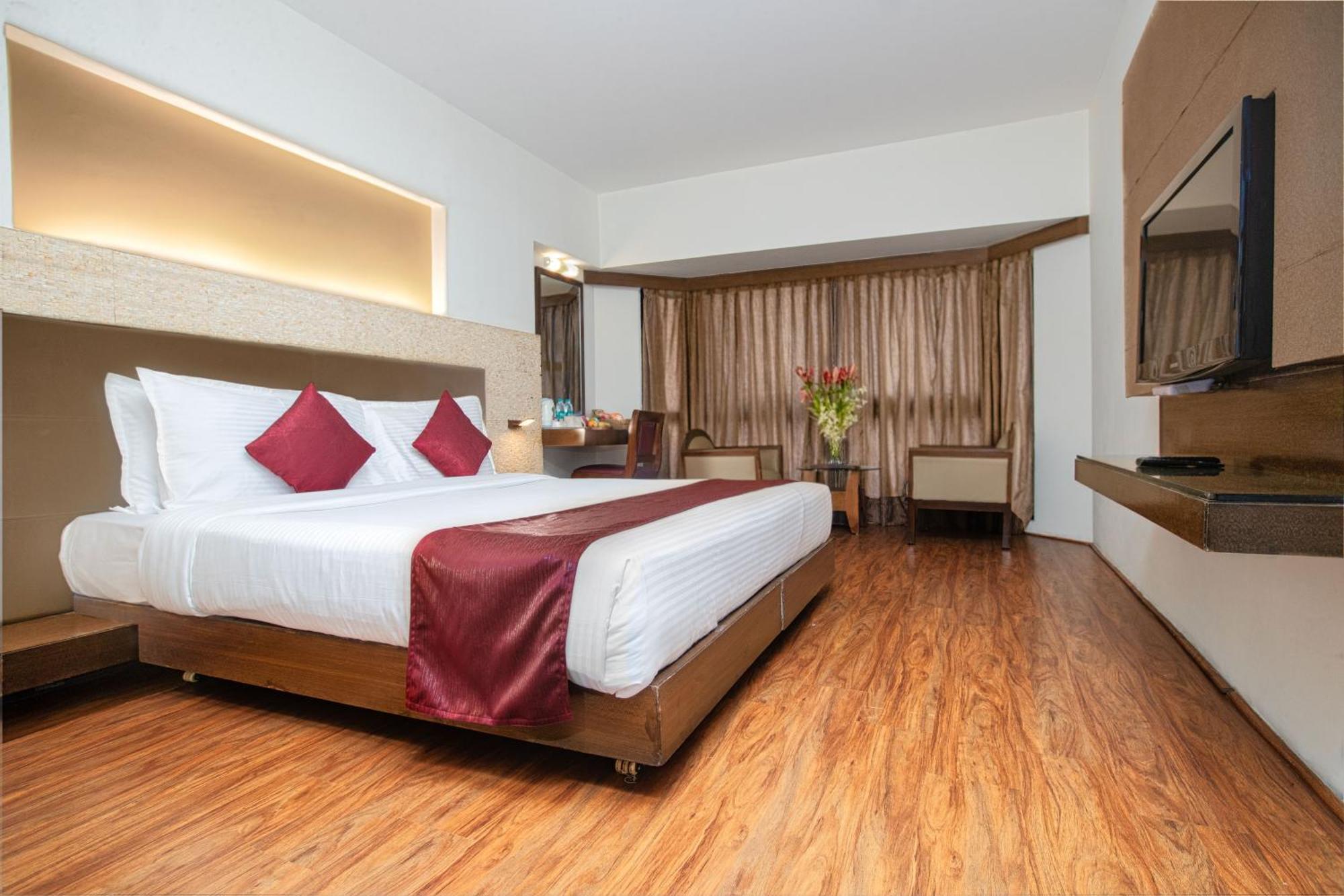 Hotel Monarch Brigade Road à Bangalore Extérieur photo