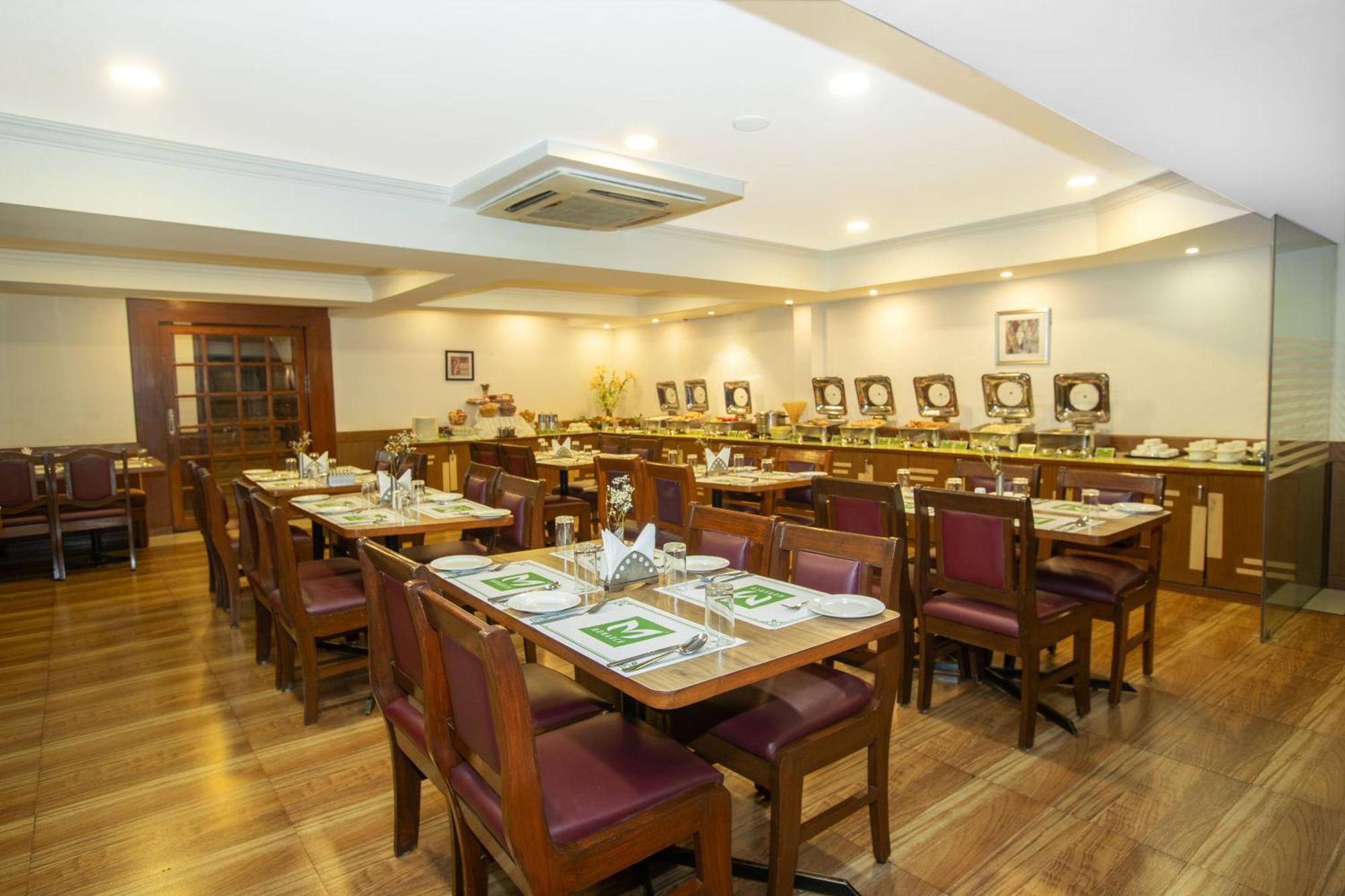 Hotel Monarch Brigade Road à Bangalore Extérieur photo