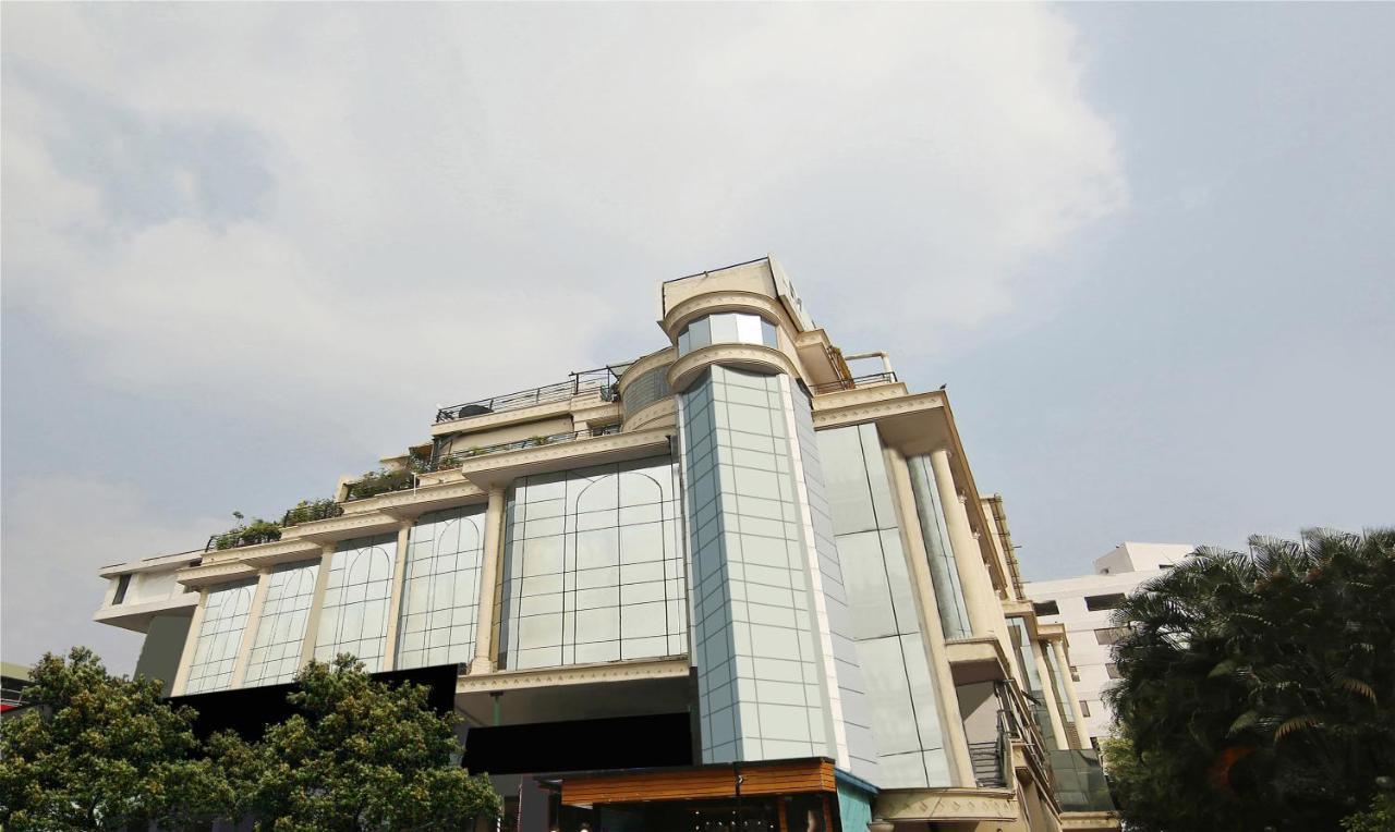 Hotel Monarch Brigade Road à Bangalore Extérieur photo